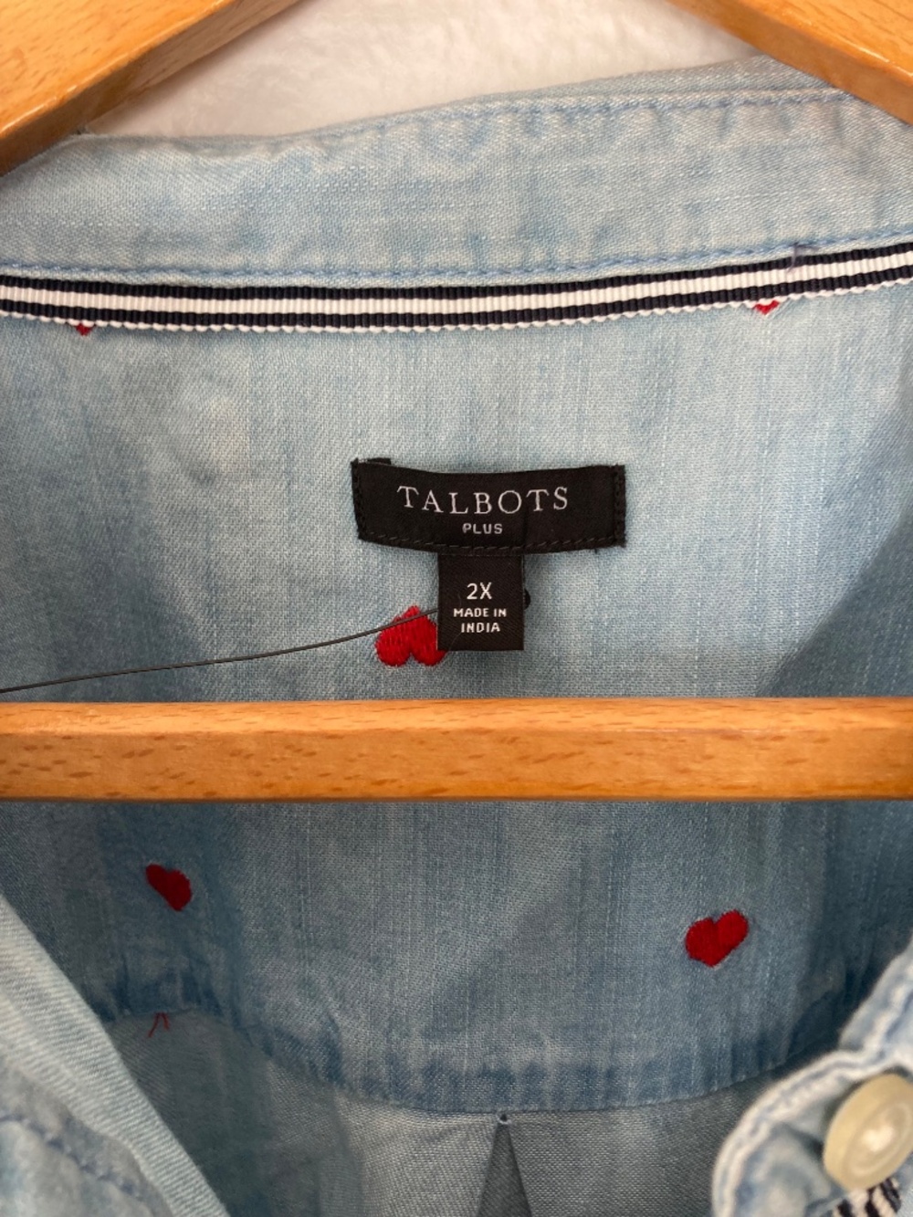 Talbots Embroidered Hearts Chambray Denim Button Front Shirt Top Blue 2X - Picture 3 of 7